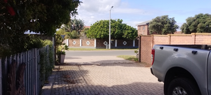 3 Bedroom Property for Sale in Heiderand Western Cape